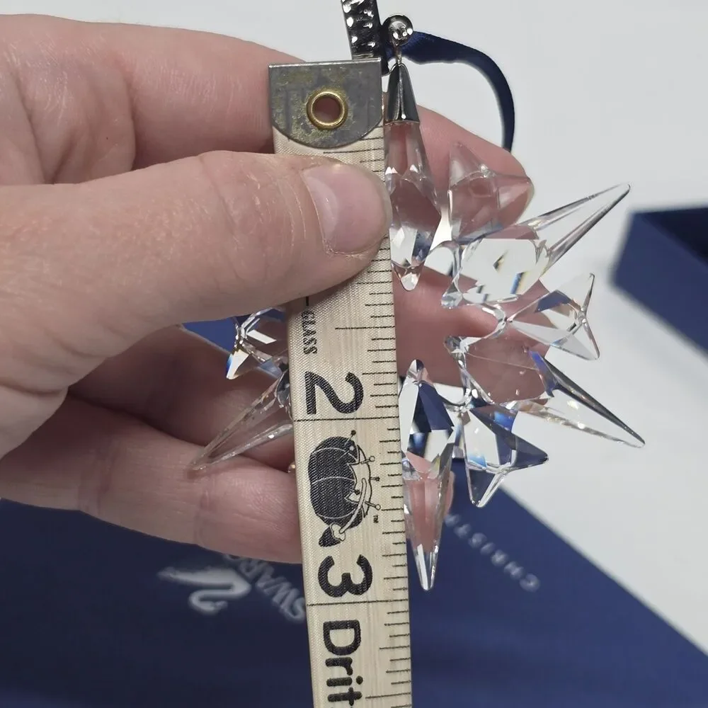 SWAROVSKI 2007 Holiday Ornament Crystal Snowflake Christmas Star in Box